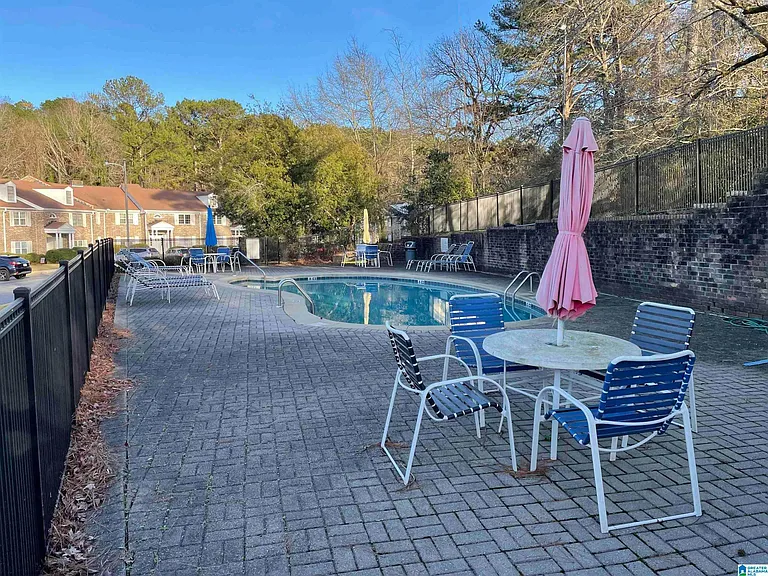 2110 Montreat Ln #B — Photo 9