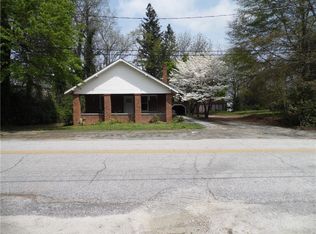 102 W Mauldin St, Walhalla, SC 29691