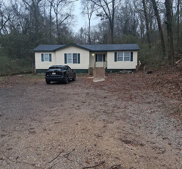 1725 Wharton Ave — Photo 1