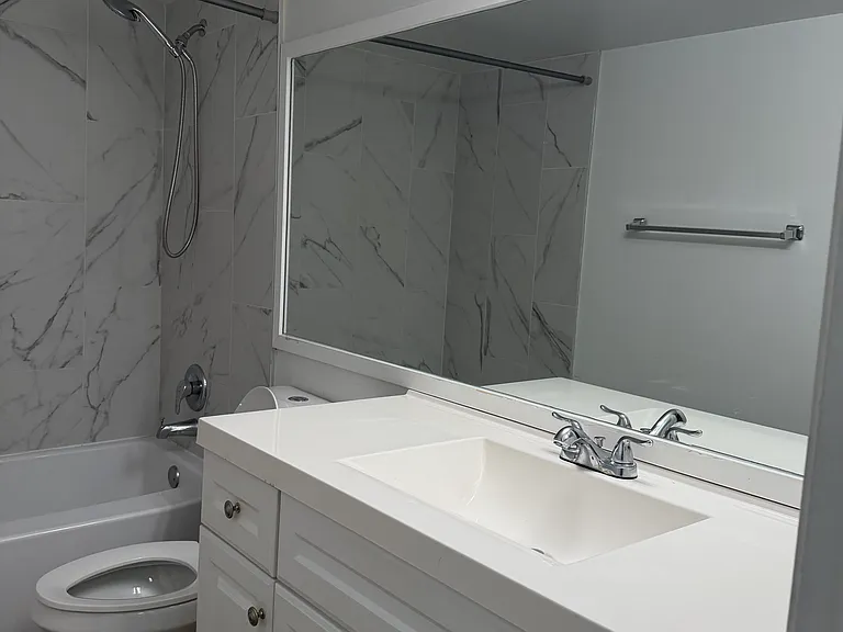 511 SW 111th Ln #111 — Photo 9