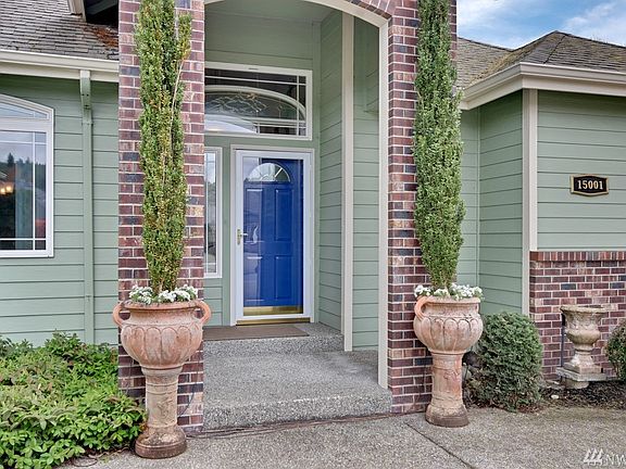 2nd image of 15001 148th Avenue Ct E