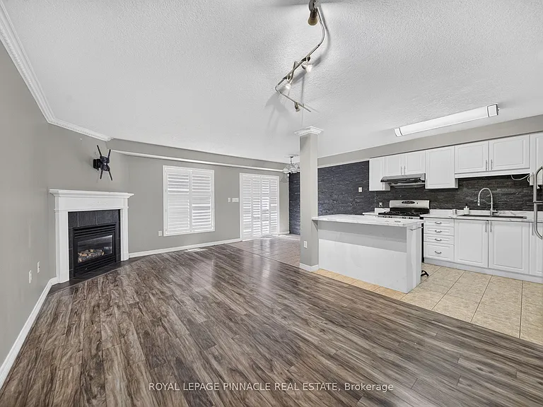 163 Livingston Ave N — Photo 10