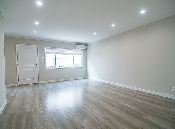 3rd image of 1447 Harvard St APT 2