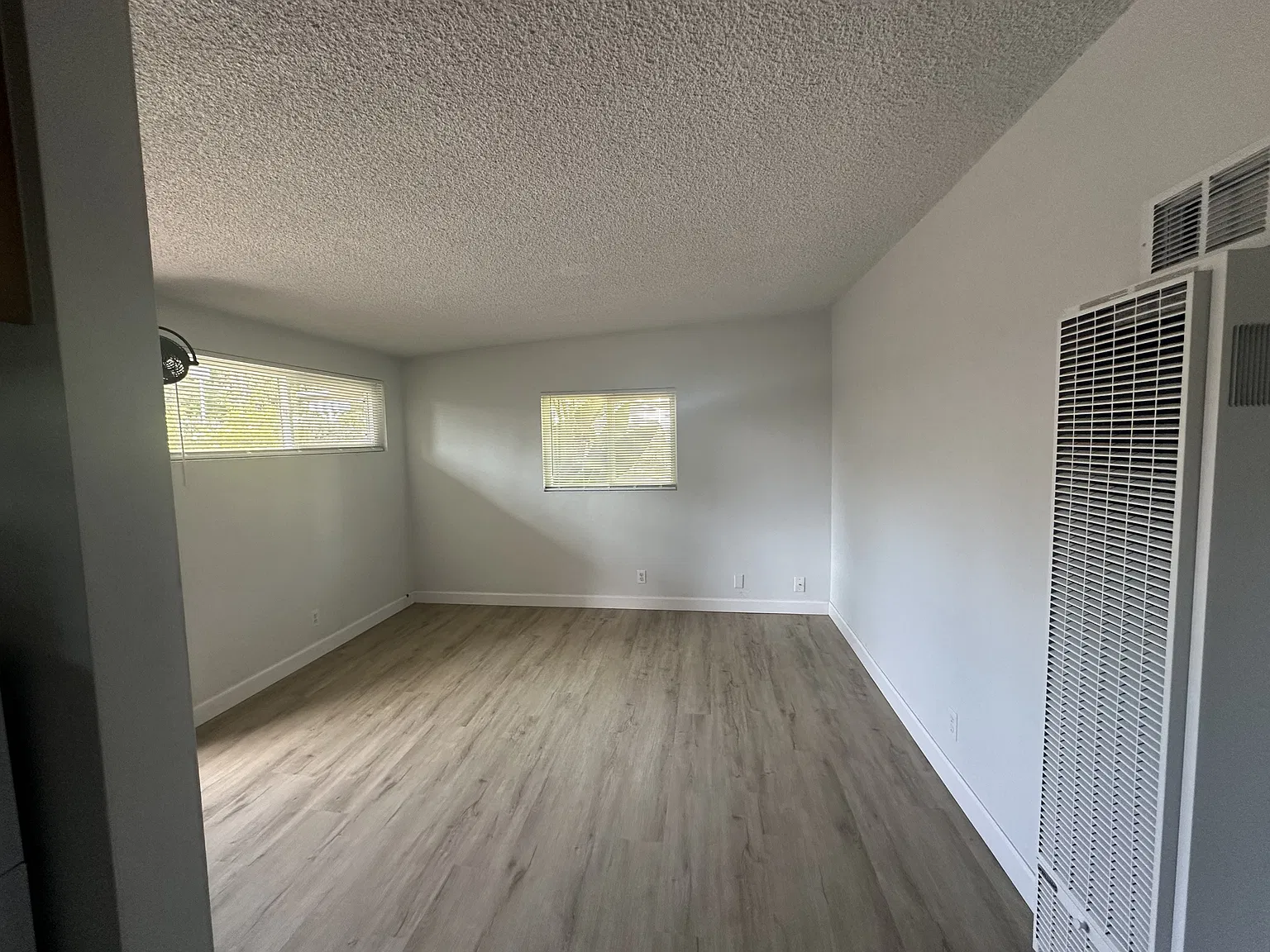 715 - 717 South Cedros Avenue - 717 — Photo 1