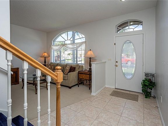 4th image of 115 Harwood Cir