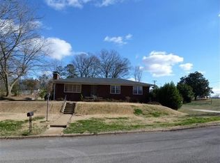 3110 E 21st Ave, Sheffield, AL 35660