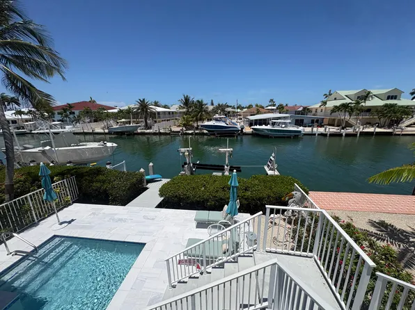 651 9th St, Key Colony Beach, FL 33051