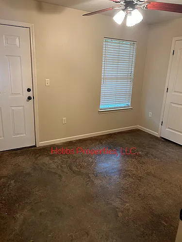 410 6th St #402 Photo 1