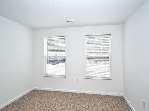4th image of 1 Gatehouse Ln APT 122