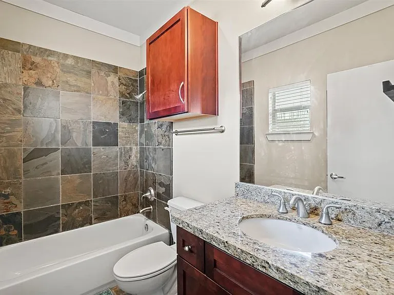 5226 Lillian St — Photo 12