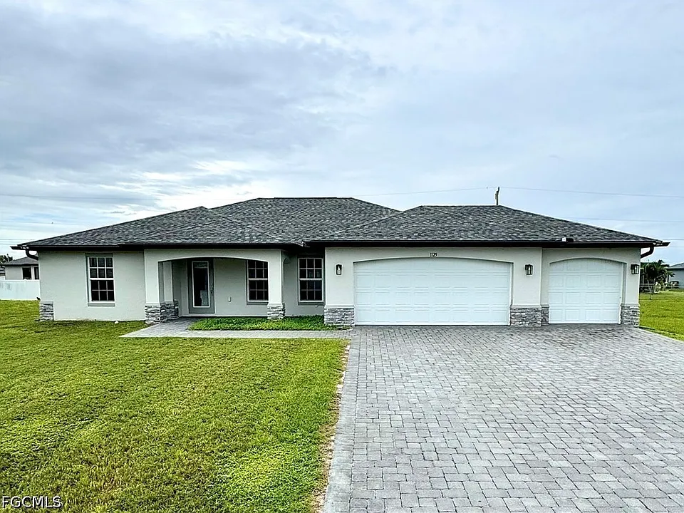 1125 NW 2nd Pl