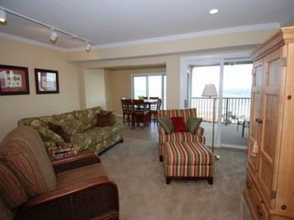 3rd image of 836 Parkway St APT 2