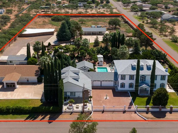 2204 N Maple Avenue, Huachuca City, AZ 85616