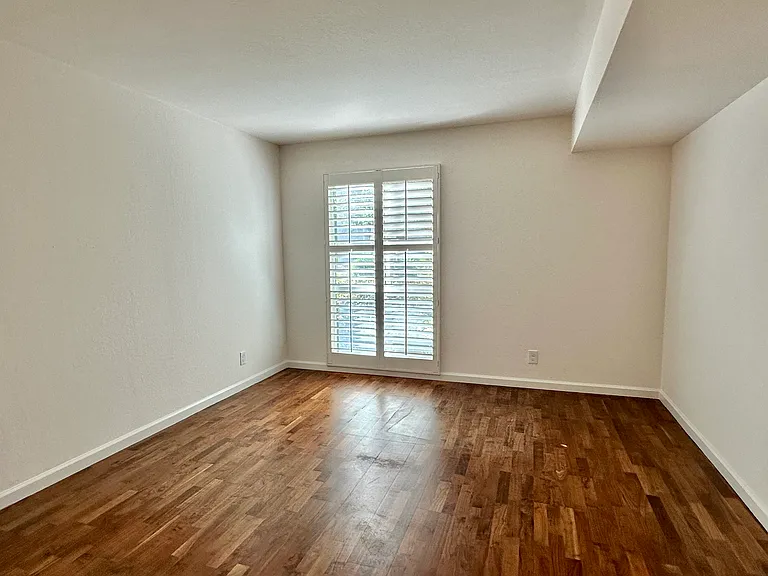 675 Sharon Park Dr #110 — Photo 6