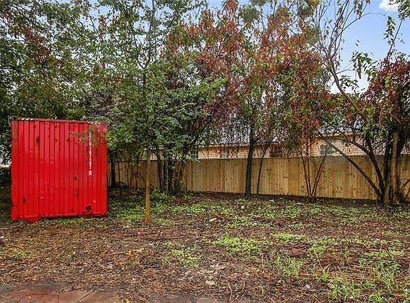 2nd image of 4138 N Tonti St