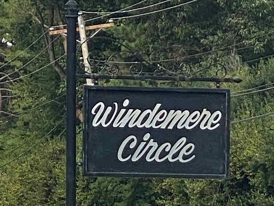 2nd image of 171 Windemere Cir