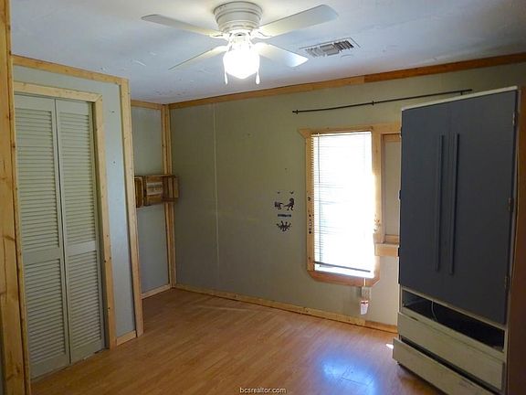 5th image of 103 Hilltop Ct