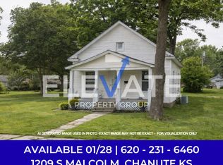 1209 S Malcolm Ave, Chanute, KS 66720