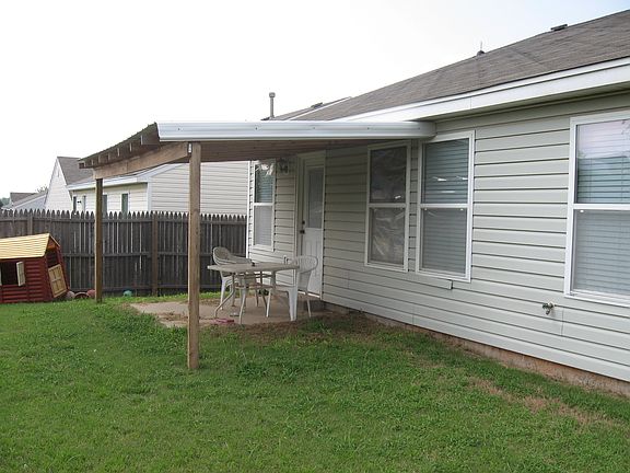 4th image of 10436 Bradford Way