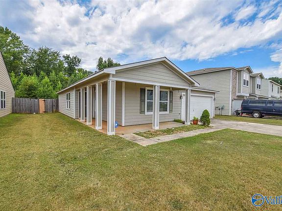 3rd image of 15395 Mill Valley Dr