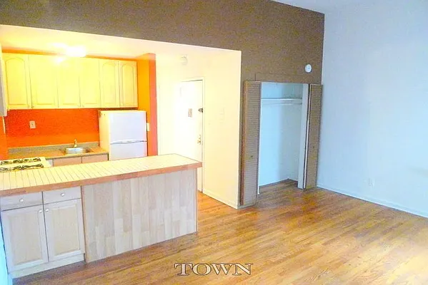 Rented by Town Residential | media 7