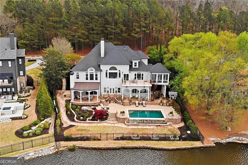 1st image of 641 E Shore Dr