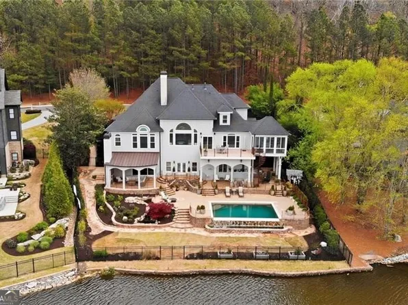 641 E Shore Dr, Canton, GA 30114