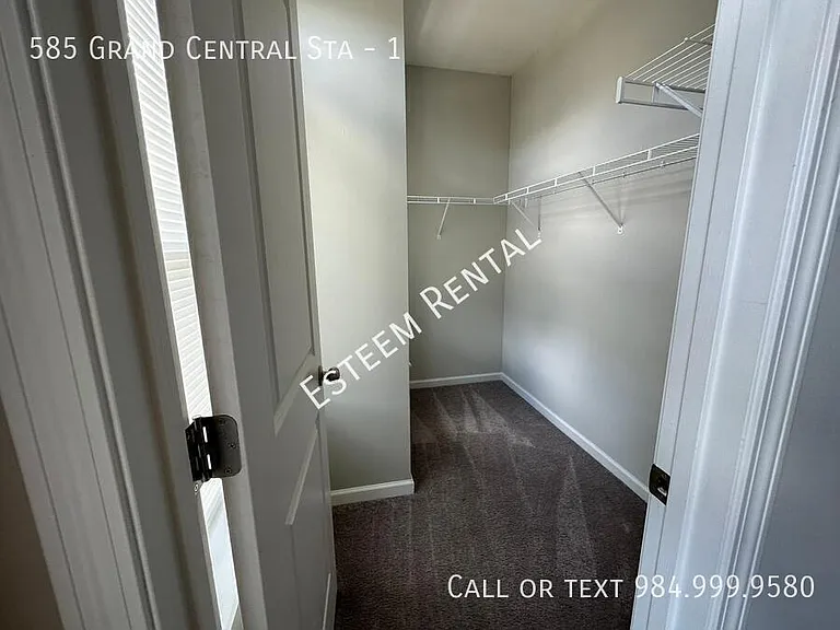 585 Grand Central Sta #1 — Photo 30