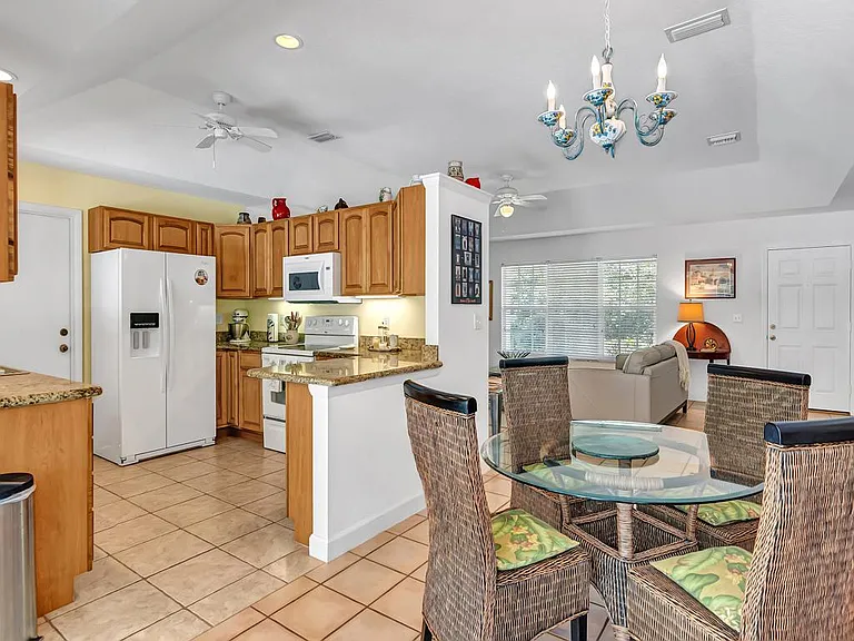 1545 Pelican Ln — Photo 11