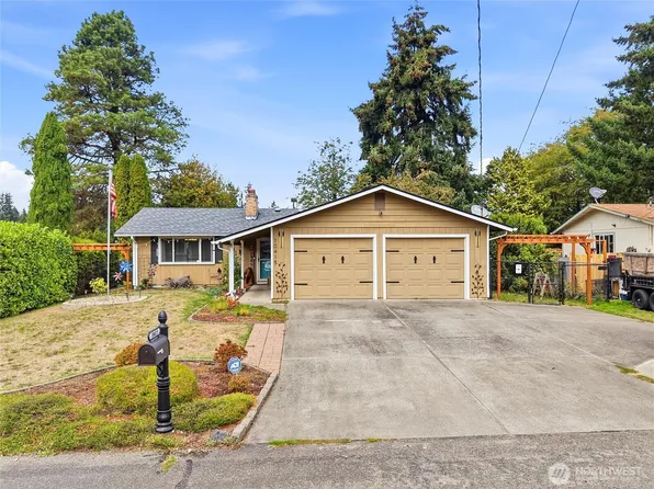 10415 110th Street SW, Lakewood, WA 98498