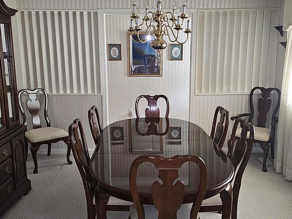 4th image of 260 Cooke Circle