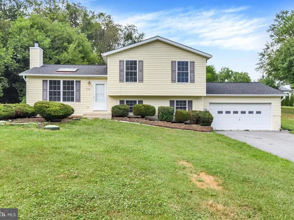 4724 Trail Ct, Westminster, MD 21158