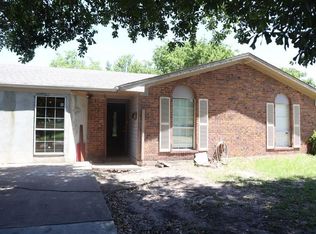9521 Glengreen Dr, Dallas, TX 75217