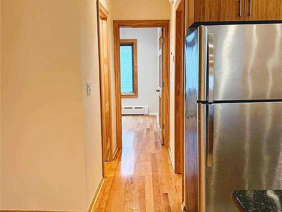 5th image of 2155 37th St Unit 1