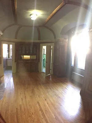 Rented by Lang Realty LLC | media 35