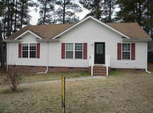 135 Ryder Cup Blvd, Pinebluff, NC 28373