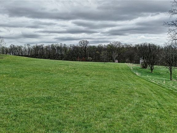 2nd image of 75964 Science Hill Rd