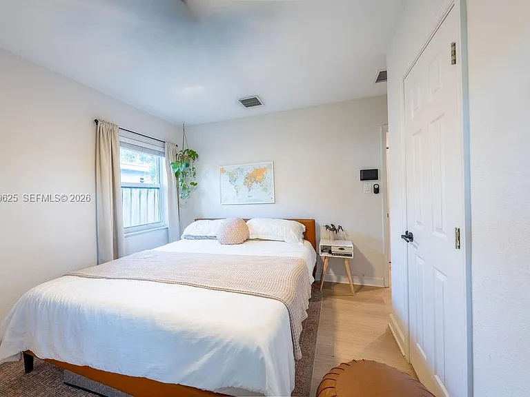 1305 NW 5th Ave — Photo 26