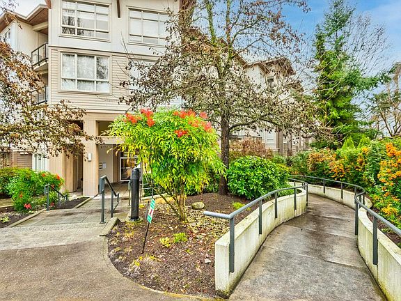 2nd image of 15918 26th Ave #408