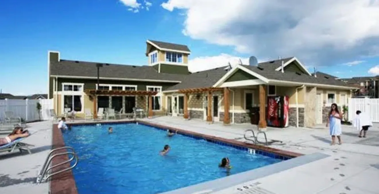 2 bed, 1.5 bath, 1134 sqft, $2,000 — Photo 1