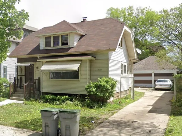 3024 N 44th STREET, Milwaukee, WI 53210