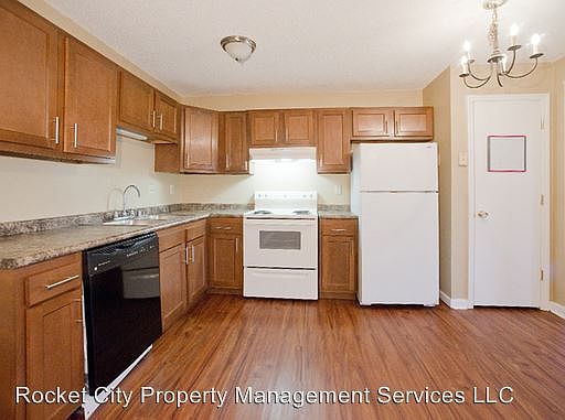 4th image of 12106 Carriage Ct SE APT B