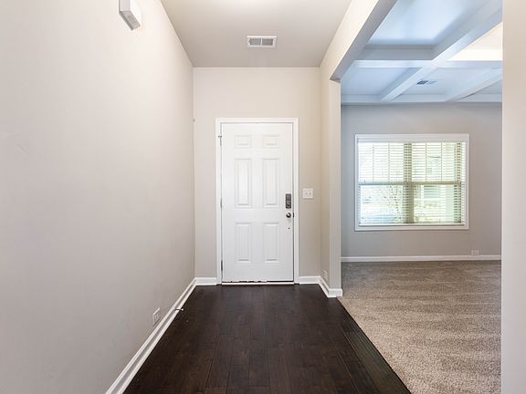 4th image of 3949 Kingfisher Dr