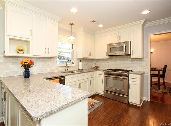 3rd image of 3326 Thaxton Pl