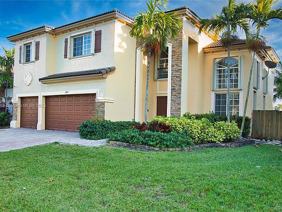 2nd image of 9486 SW 222nd Ln