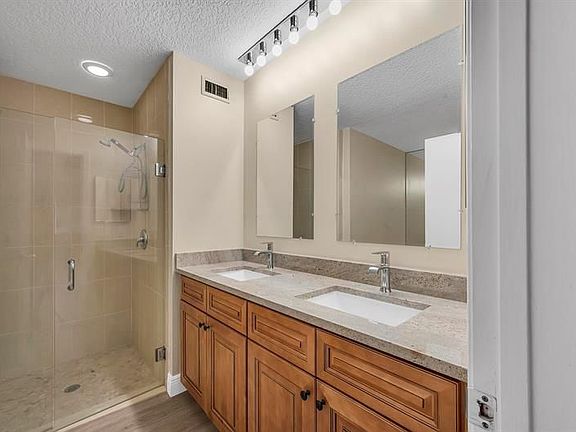 3rd image of 9769 Nickels Blvd APT 601
