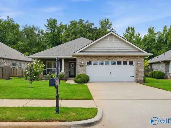 431 E Mossyleaf Dr SW, Huntsville, AL 35824