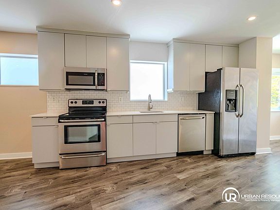 4th image of 2400 NE 26th St APT 8