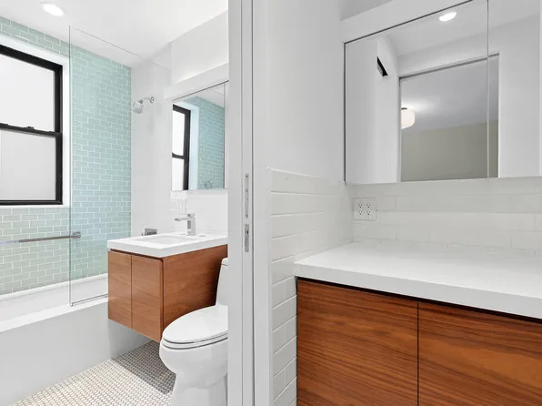 30 East 9th Street image 9 of 10