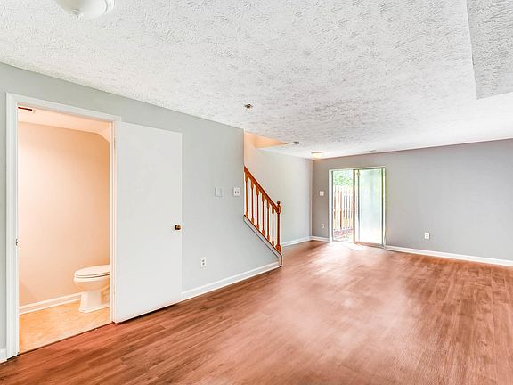 3rd image of 4303 Gilmer Ct